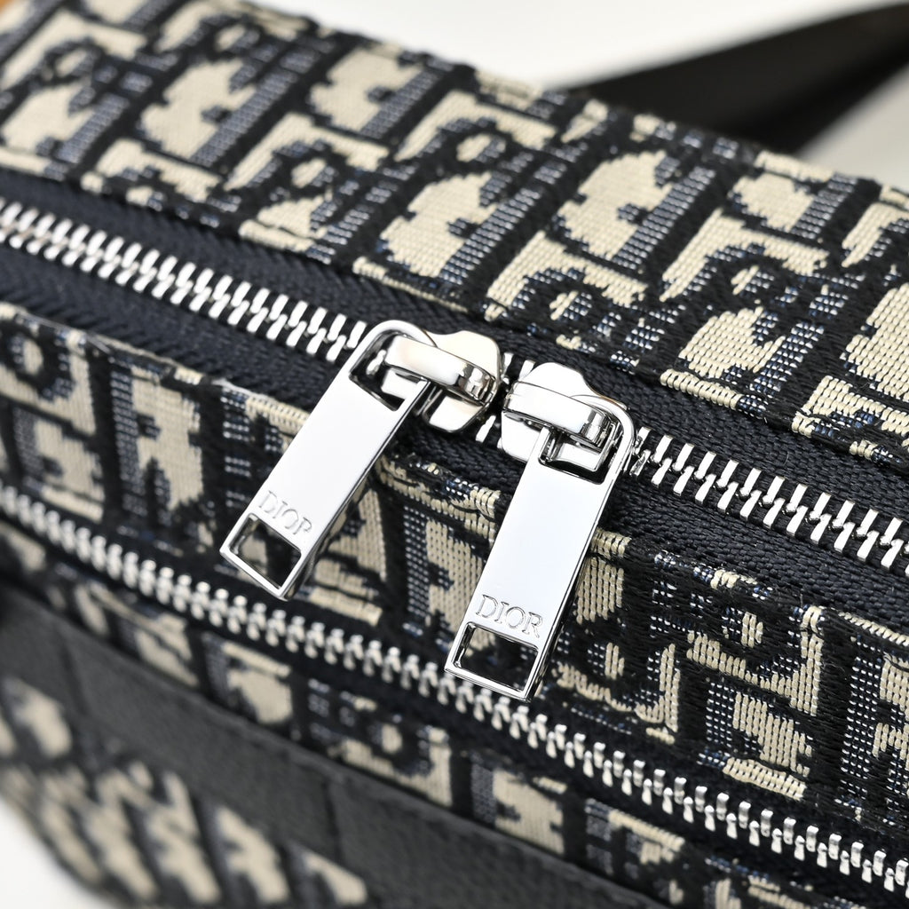 Elite Crossbody Bag – Black & Pearl White Small
