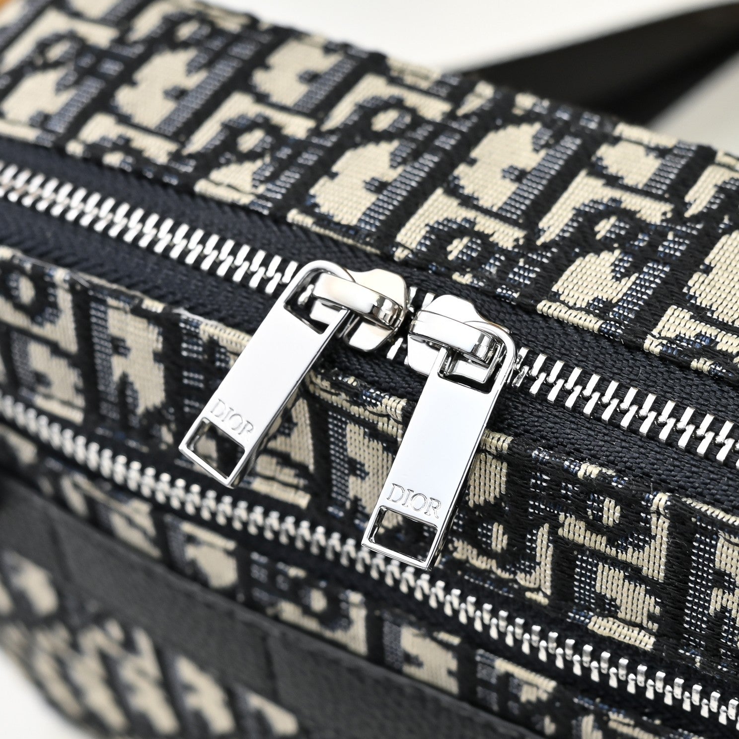 Elite Crossbody Bag – Black & Pearl White Small