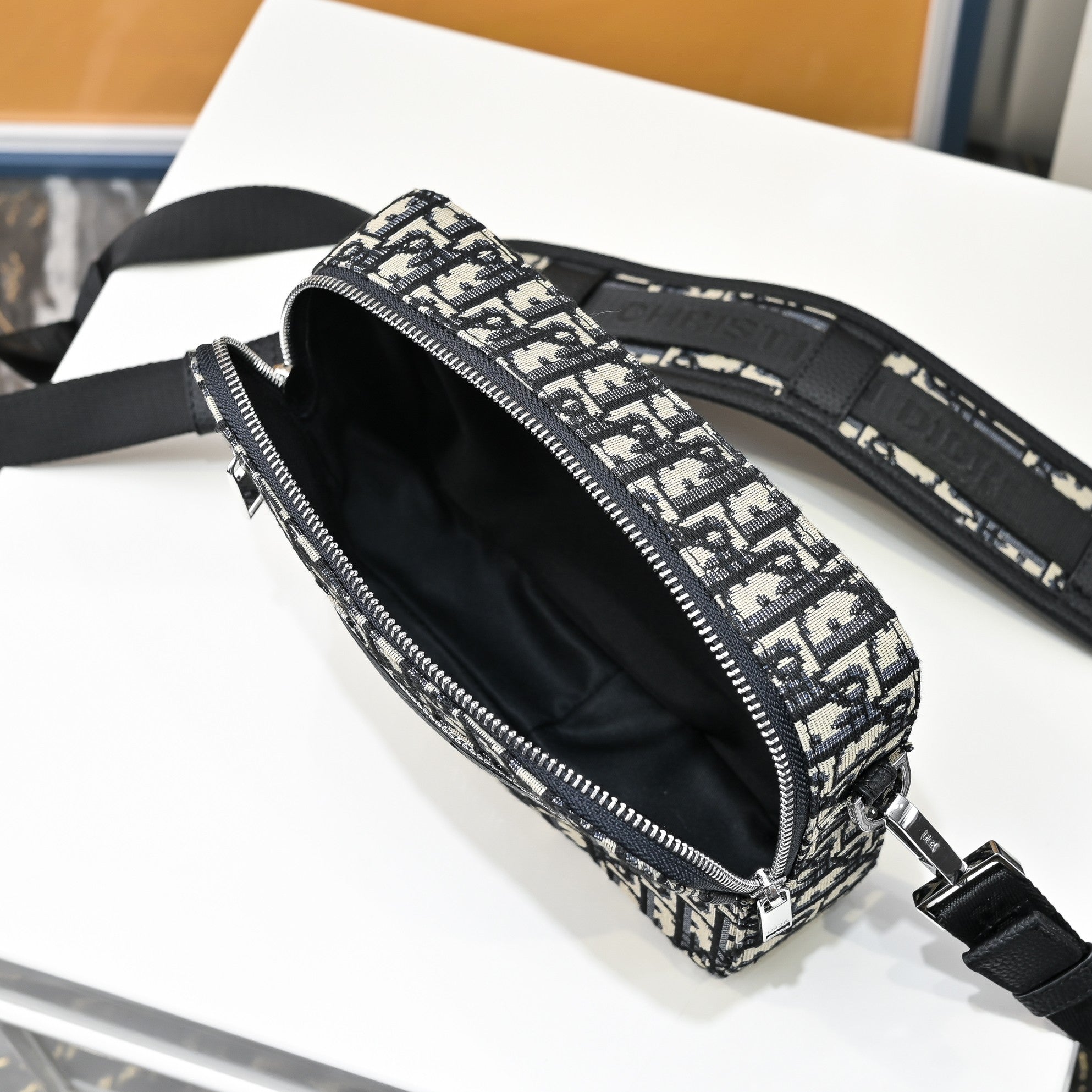 Elite Crossbody Bag – Black & Pearl White Small