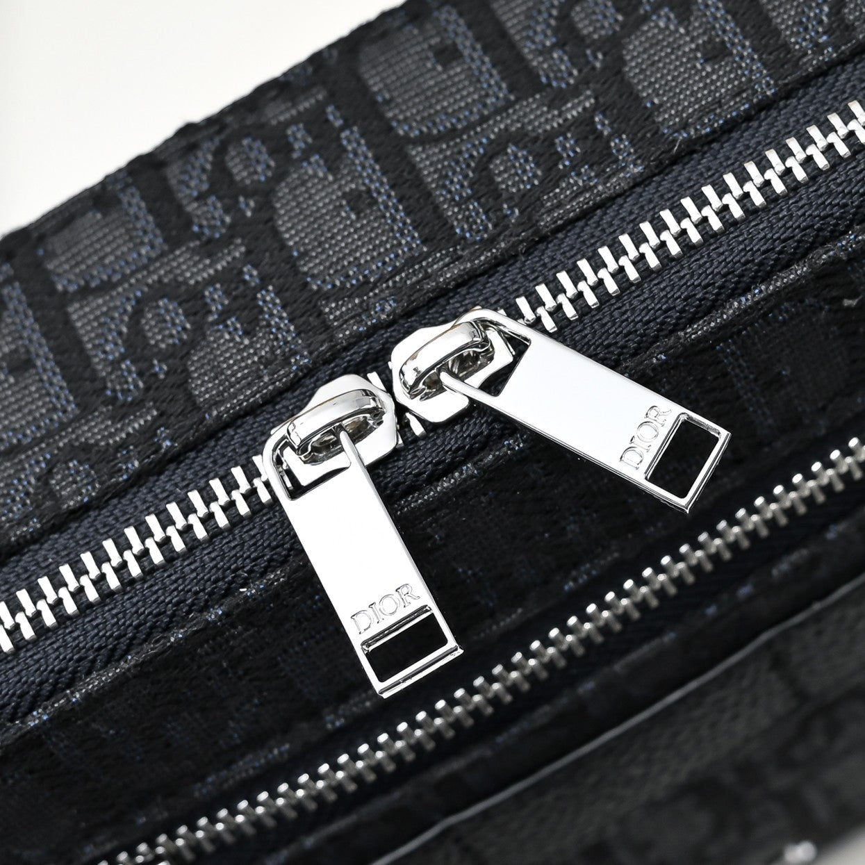 Elite Crossbody Bag – Black & Pearl White Small