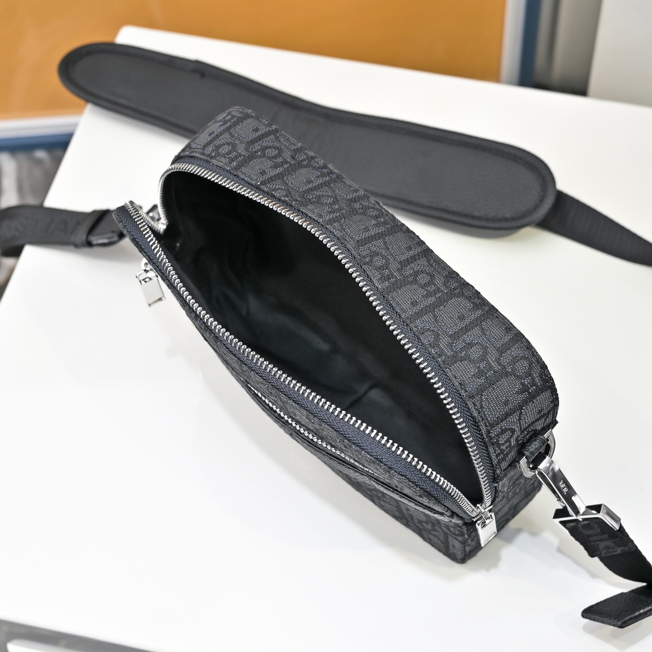 Elite Crossbody Bag – Black & Pearl White Small