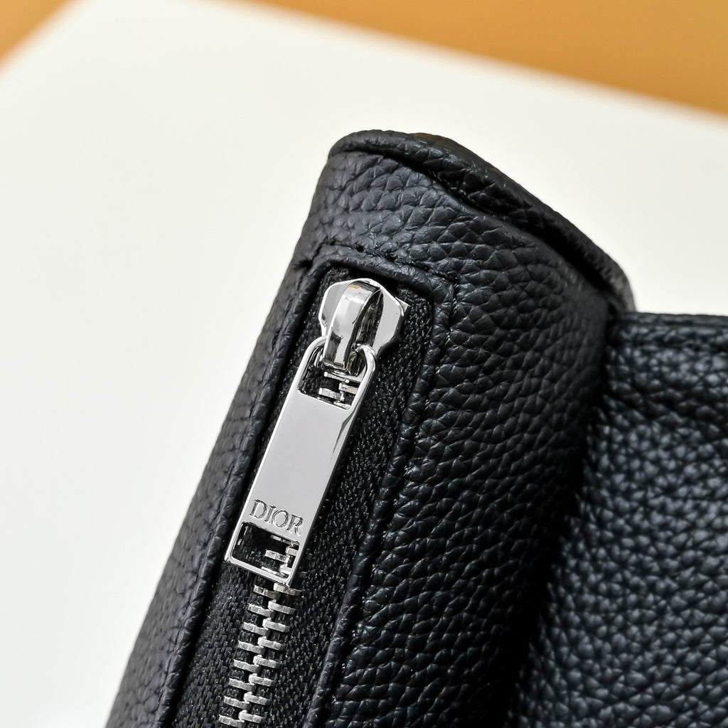 Elite Saddle Crossbody Bag – Monogram & Classic Black