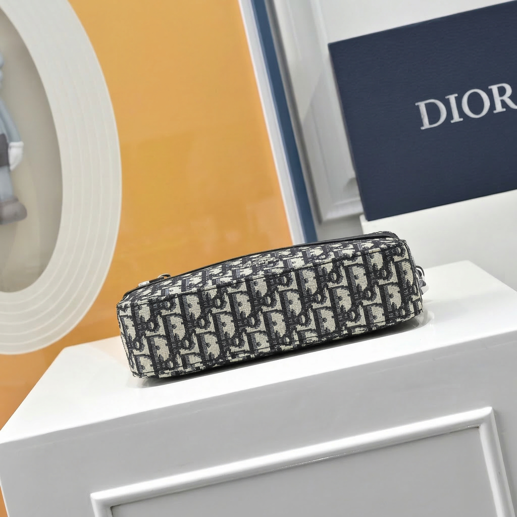 Elite Crossbody Bag – Black & Pearl White Small