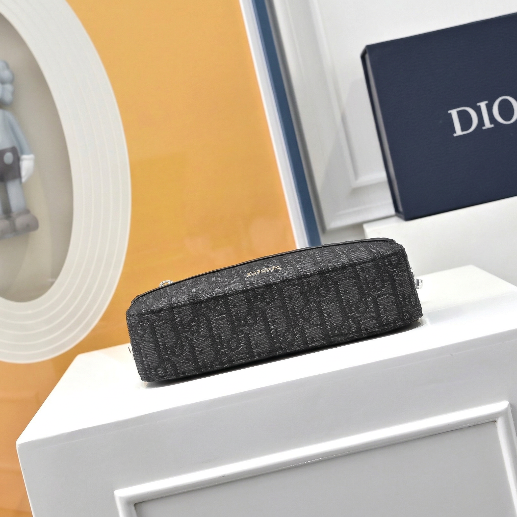 Elite Crossbody Bag – Black & Pearl White Small